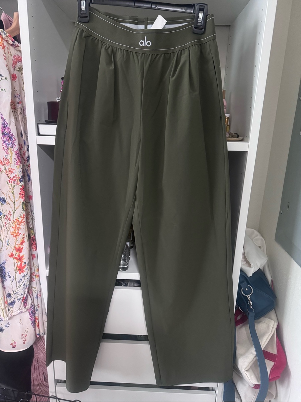 ALO Yoga Olive Green Wide-Leg suit up trousers - Picture 3 of 7